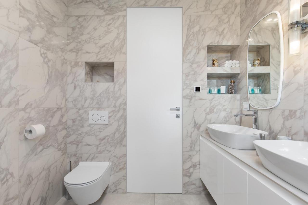 Luxury Apartment Iris Adriatica ***** Opatija Exterior foto